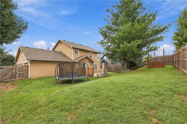 1526 Maple Street, Eudora, KS 66025