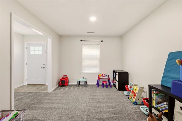 1526 Maple Street, Eudora, KS 66025