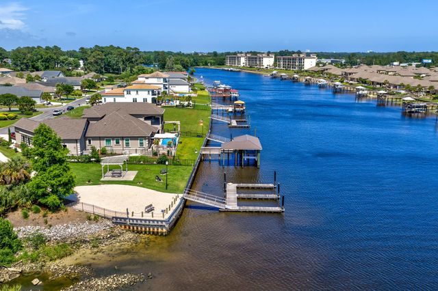 821 Covelo Ln., Myrtle Beach, SC 29579