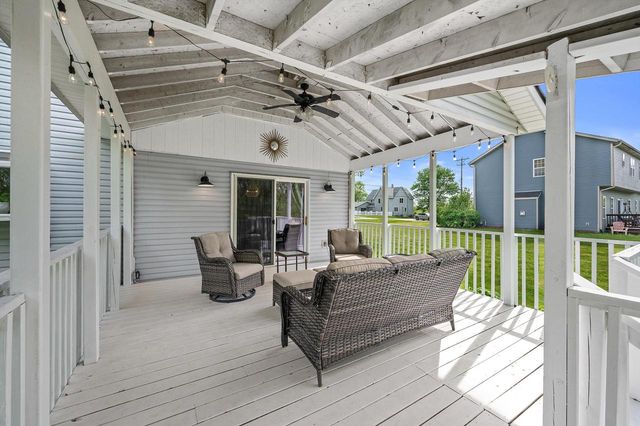 1202 W Oakwood ROAD, Oak Creek, WI 53154