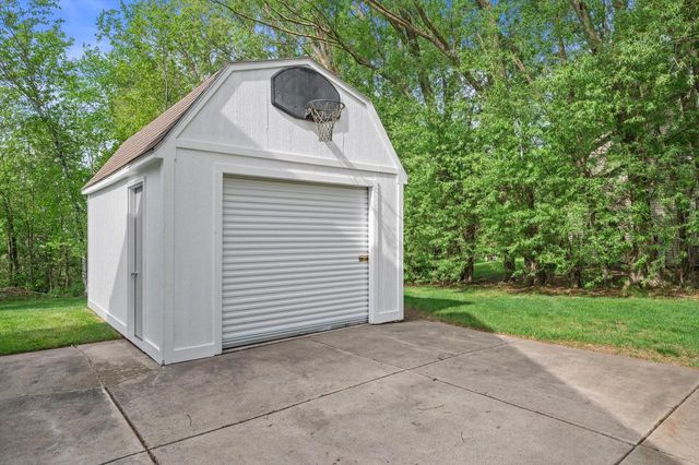 1202 W Oakwood ROAD, Oak Creek, WI 53154