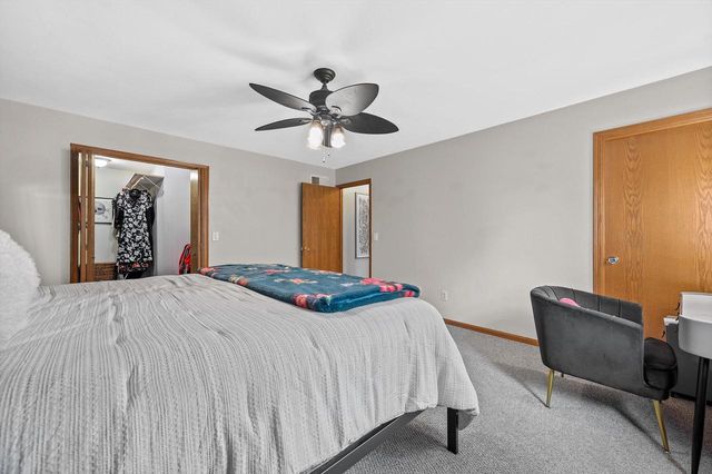1202 W Oakwood ROAD, Oak Creek, WI 53154