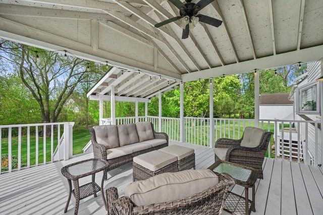 1202 W Oakwood ROAD, Oak Creek, WI 53154
