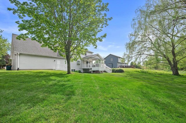 1202 W Oakwood ROAD, Oak Creek, WI 53154