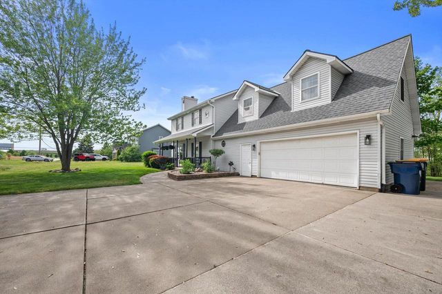 1202 W Oakwood ROAD, Oak Creek, WI 53154