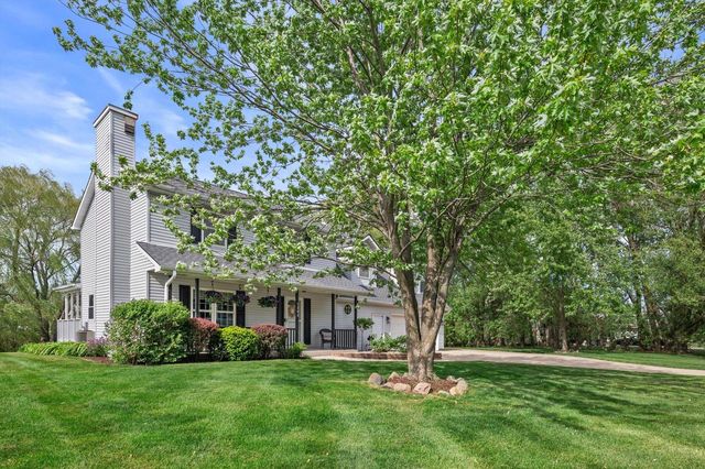 1202 W Oakwood ROAD, Oak Creek, WI 53154
