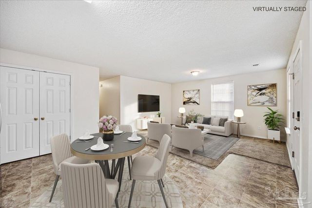 8921 Camshire Cir, Pensacola, FL 32507