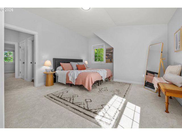 7304 Sw 28TH Ave, Portland, OR 97219