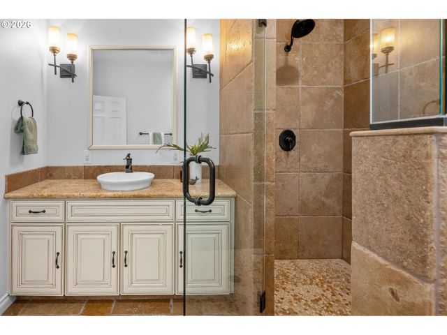 7304 Sw 28TH Ave, Portland, OR 97219