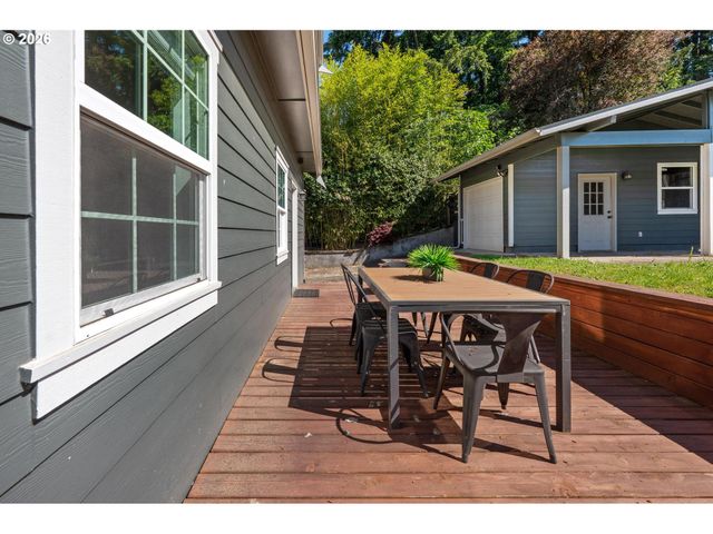 7304 Sw 28TH Ave, Portland, OR 97219