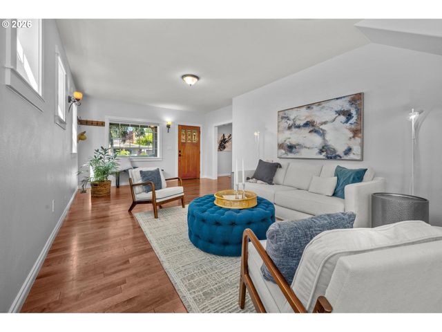 7304 Sw 28TH Ave, Portland, OR 97219