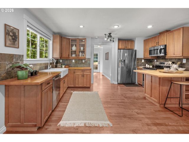 7304 Sw 28TH Ave, Portland, OR 97219
