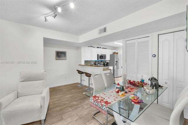 7439 W 22nd Ave 103, Hialeah, FL 33016