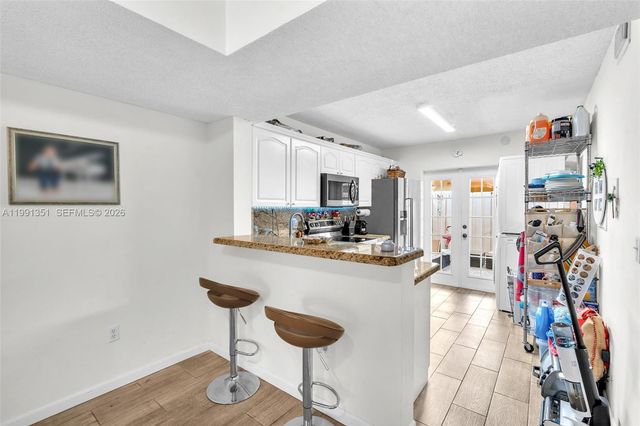 7439 W 22nd Ave 103, Hialeah, FL 33016