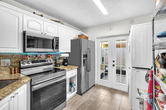 7439 W 22nd Ave 103, Hialeah, FL 33016