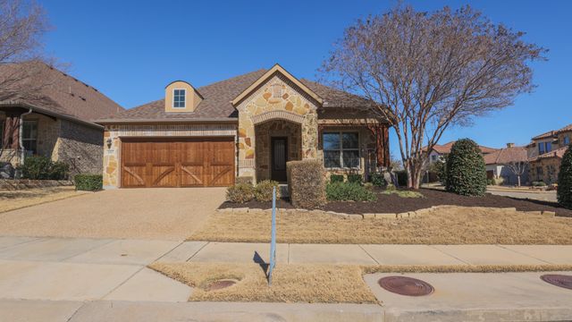 3017 Bella Lago Drive, Denton, TX 76210