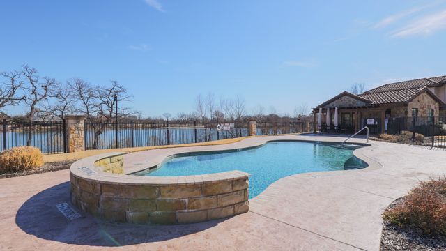 3017 Bella Lago Drive, Denton, TX 76210