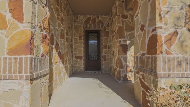 3017 Bella Lago Drive, Denton, TX 76210