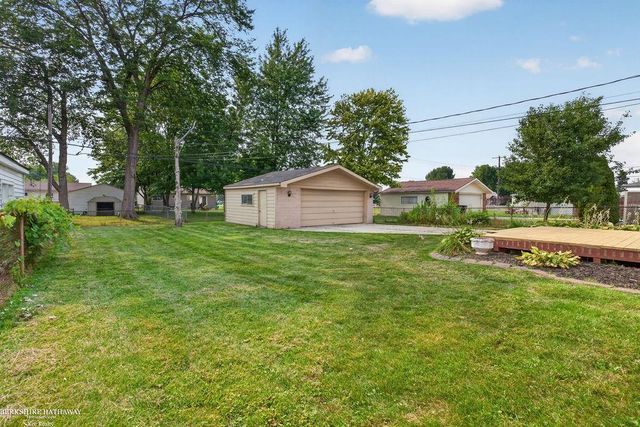 26551 Collingwood Street, Roseville, MI 48066