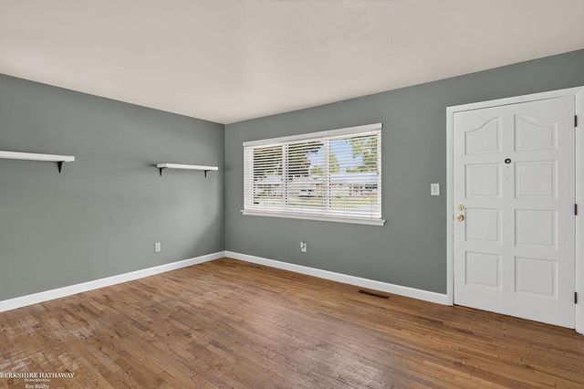 26551 Collingwood Street, Roseville, MI 48066