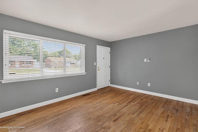 26551 Collingwood Street, Roseville, MI 48066