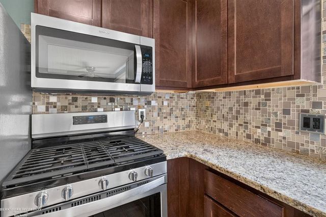 26551 Collingwood Street, Roseville, MI 48066