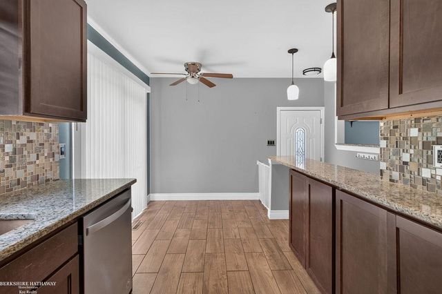 26551 Collingwood Street, Roseville, MI 48066