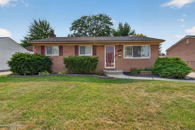 26551 Collingwood Street, Roseville, MI 48066