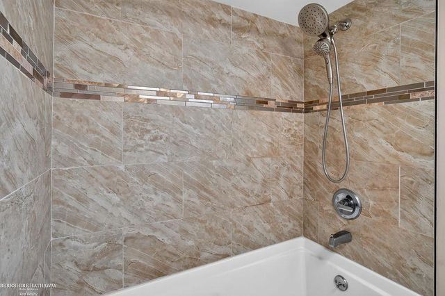 26551 Collingwood Street, Roseville, MI 48066