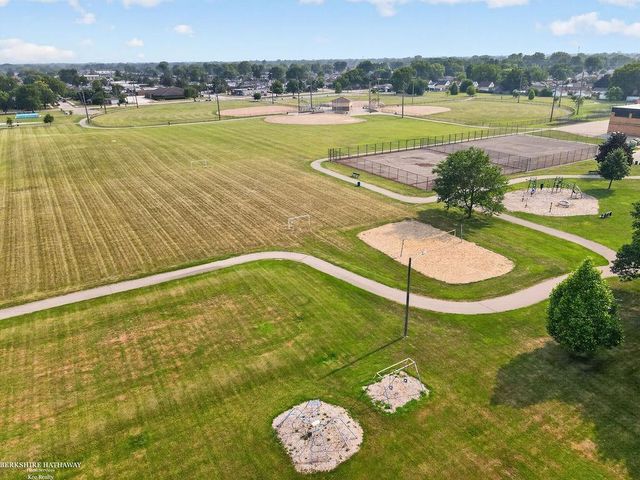 26551 Collingwood Street, Roseville, MI 48066