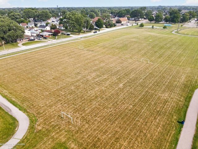 26551 Collingwood Street, Roseville, MI 48066
