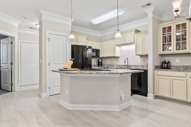 181 Ella Kinley Cir Unit 305, Myrtle Beach, SC 29588