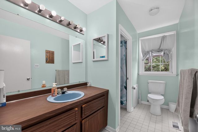 14 CRABAPPLE CT, Blackwood, NJ 08012