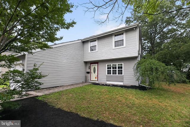 14 CRABAPPLE CT, Blackwood, NJ 08012