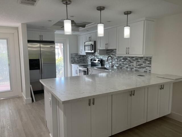 2731 NE 14th St Causeway NE 103, Pompano Beach, FL 33062