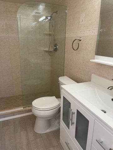 2731 NE 14th St Causeway NE 103, Pompano Beach, FL 33062