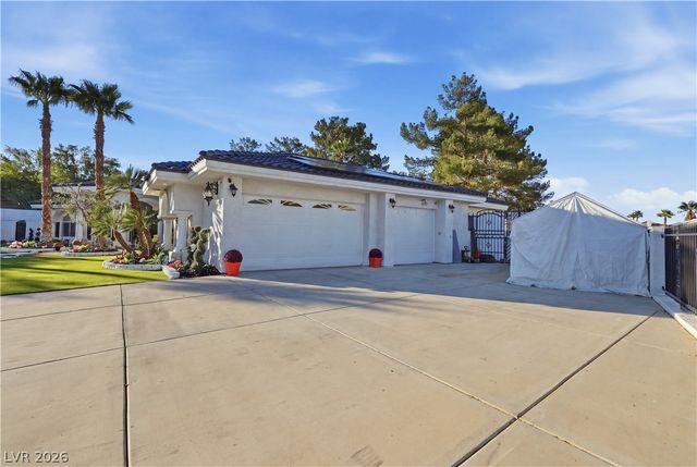 7360 Darby Avenue, Las Vegas, NV 89117