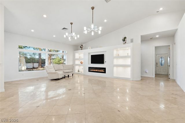 7360 Darby Avenue, Las Vegas, NV 89117