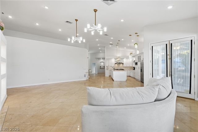 7360 Darby Avenue, Las Vegas, NV 89117