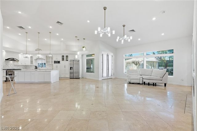 7360 Darby Avenue, Las Vegas, NV 89117