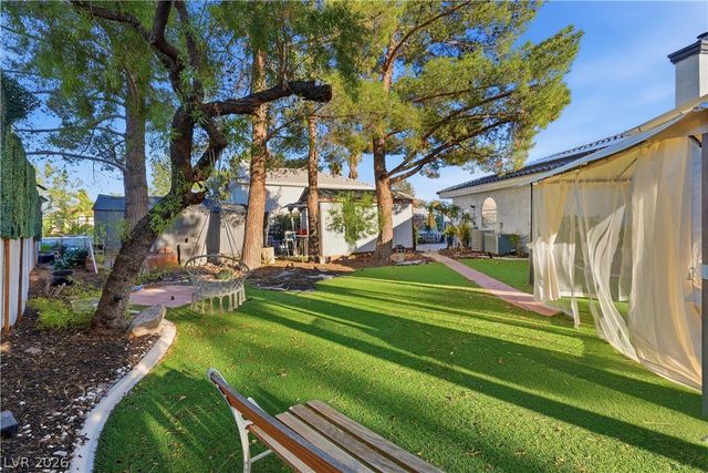 7360 Darby Avenue, Las Vegas, NV 89117