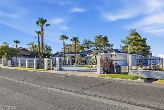 7360 Darby Avenue, Las Vegas, NV 89117