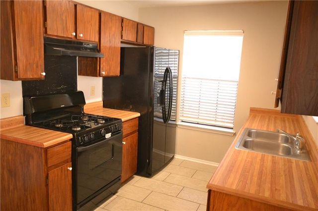 1105 Green Valley CV, Round Rock, TX 78664