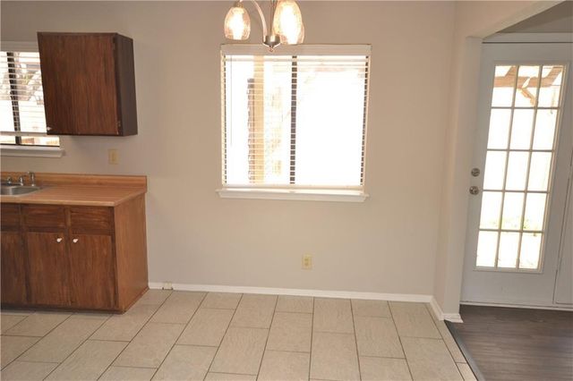 1105 Green Valley CV, Round Rock, TX 78664