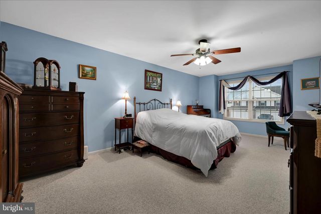 3 TOMMY LN, Enola, PA 17025