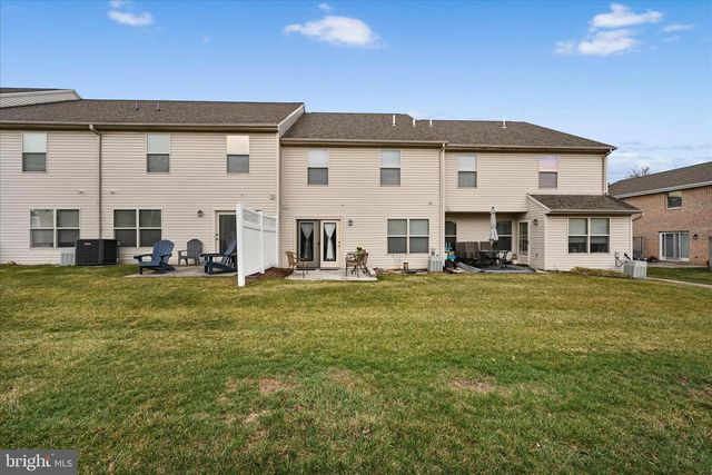 3 TOMMY LN, Enola, PA 17025