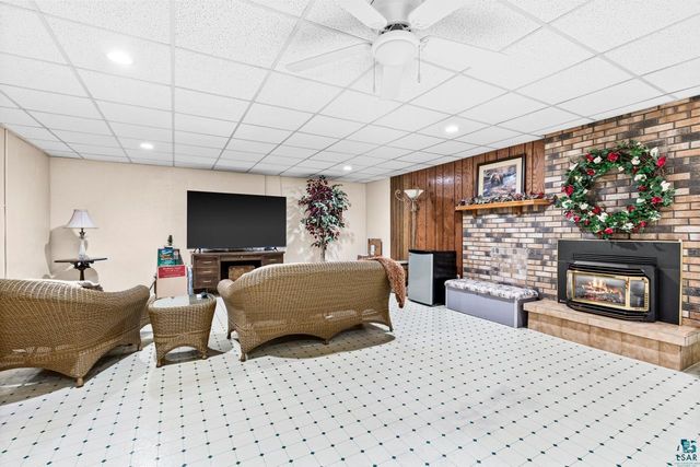 1708 8th St, Superior, WI 54880