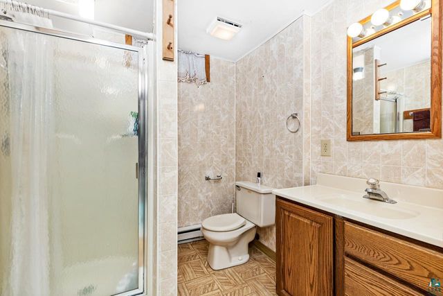 1708 8th St, Superior, WI 54880