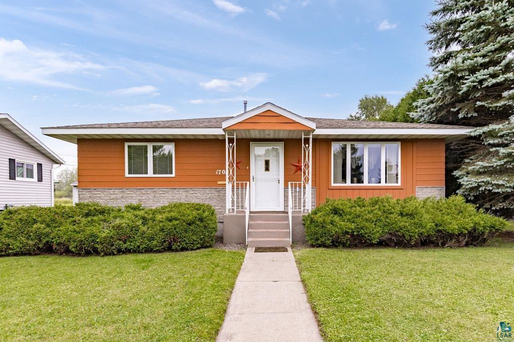 1708 8th St, Superior, WI 54880