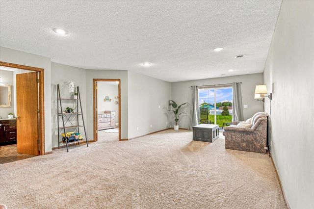 21710 Evergreen Trail, Rogers, MN 55374